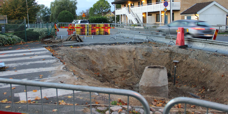 Korsning stängs av akut